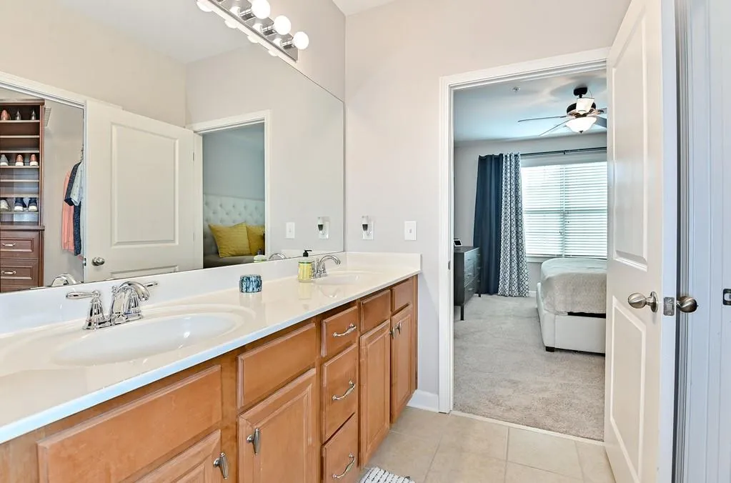 7265 Glisten Avenue Unit 124, Sandy Springs, Georgia 30328, 2 Bedrooms Bedrooms, ,2 BathroomsBathrooms,Residential,Sold,7265 Glisten Avenue Unit 124,6665743