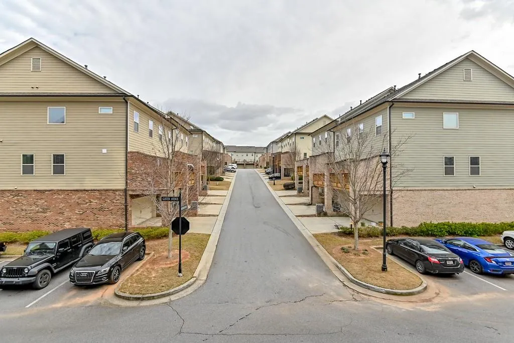 7265 Glisten Avenue Unit 124, Sandy Springs, Georgia 30328, 2 Bedrooms Bedrooms, ,2 BathroomsBathrooms,Residential,Sold,7265 Glisten Avenue Unit 124,6665743