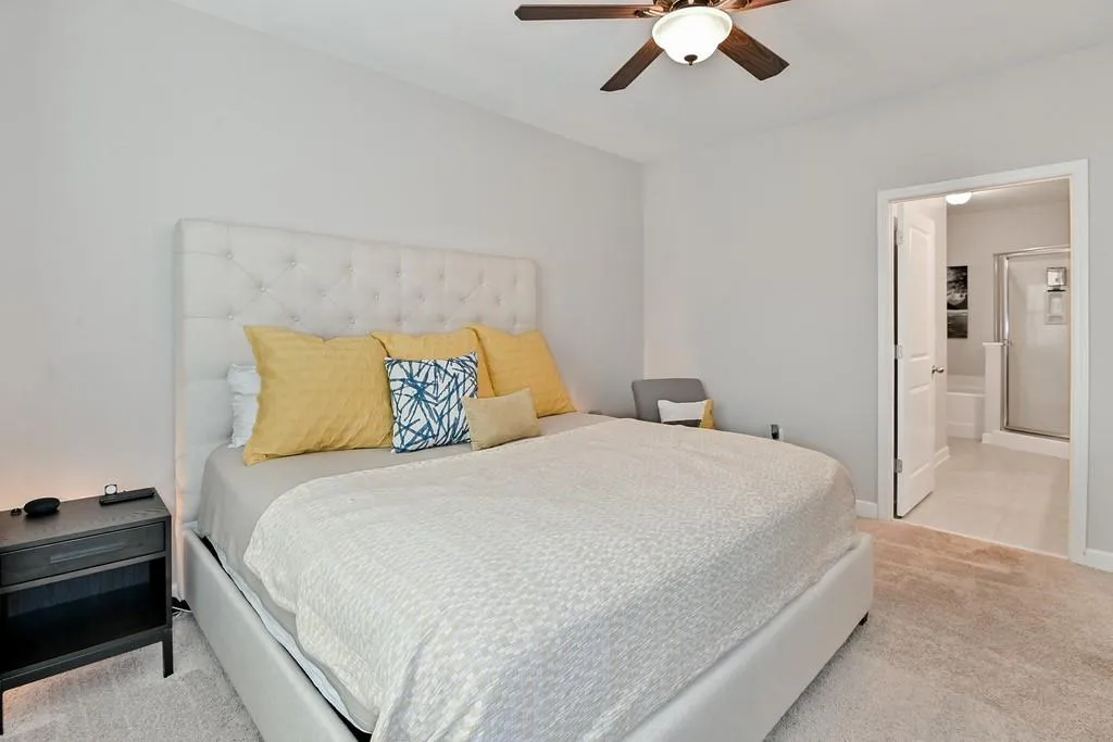7265 Glisten Avenue Unit 124, Sandy Springs, Georgia 30328, 2 Bedrooms Bedrooms, ,2 BathroomsBathrooms,Residential,Sold,7265 Glisten Avenue Unit 124,6665743