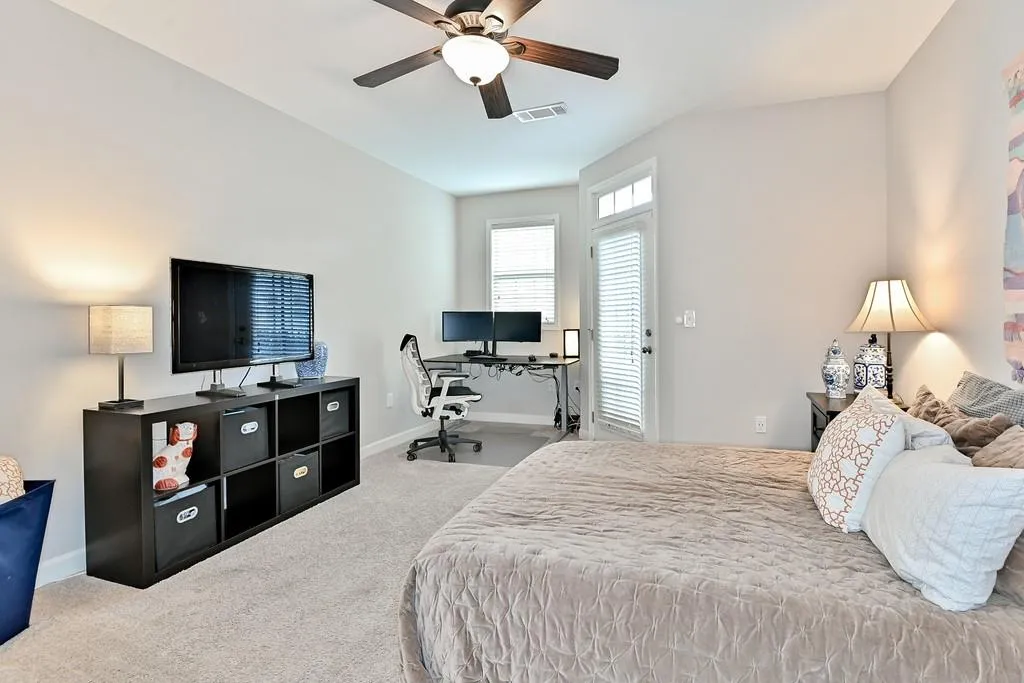 7265 Glisten Avenue Unit 124, Sandy Springs, Georgia 30328, 2 Bedrooms Bedrooms, ,2 BathroomsBathrooms,Residential,Sold,7265 Glisten Avenue Unit 124,6665743