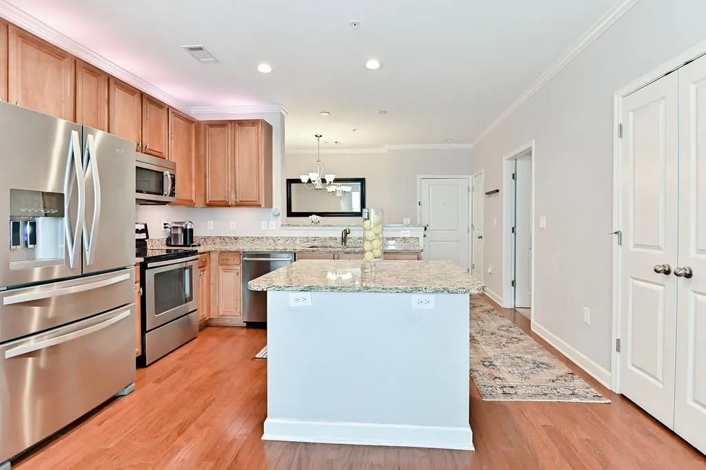7265 Glisten Avenue Unit 124, Sandy Springs, Georgia 30328, 2 Bedrooms Bedrooms, ,2 BathroomsBathrooms,Residential,Sold,7265 Glisten Avenue Unit 124,6665743