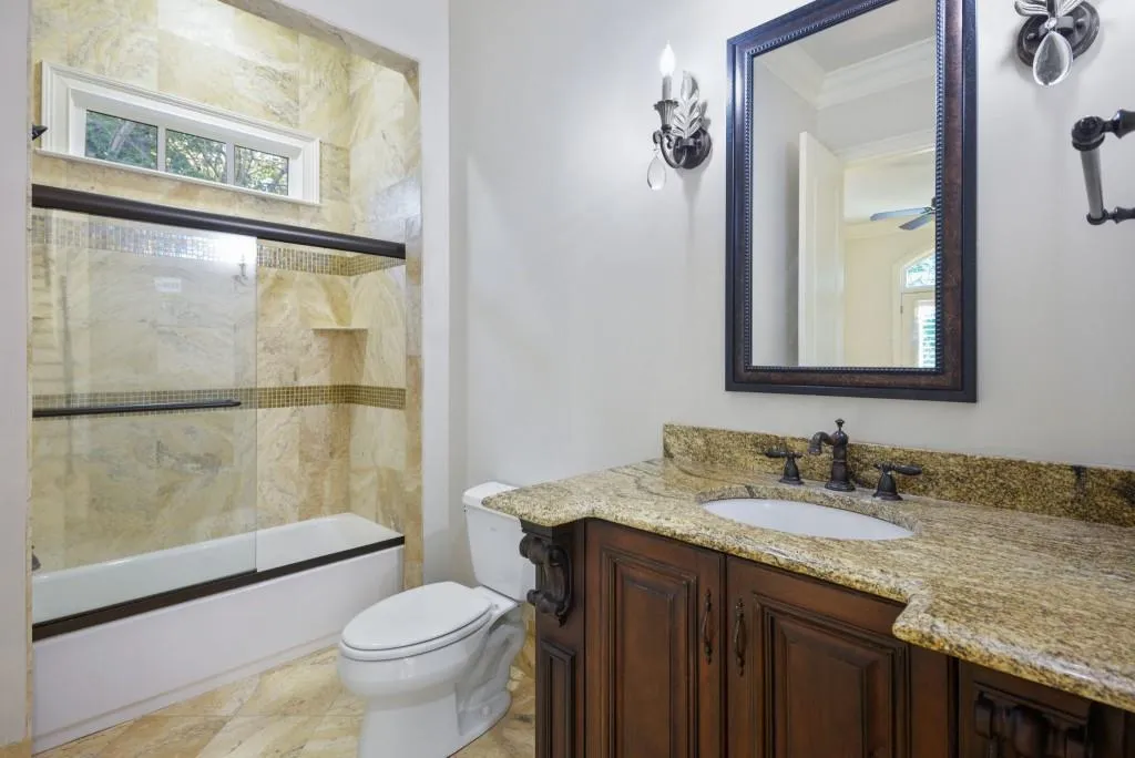 515 Long Glen Drive, Sandy Springs, Georgia 30327, 6 Bedrooms Bedrooms, ,4 BathroomsBathrooms,Residential,Sold,515 Long Glen Drive,7004632