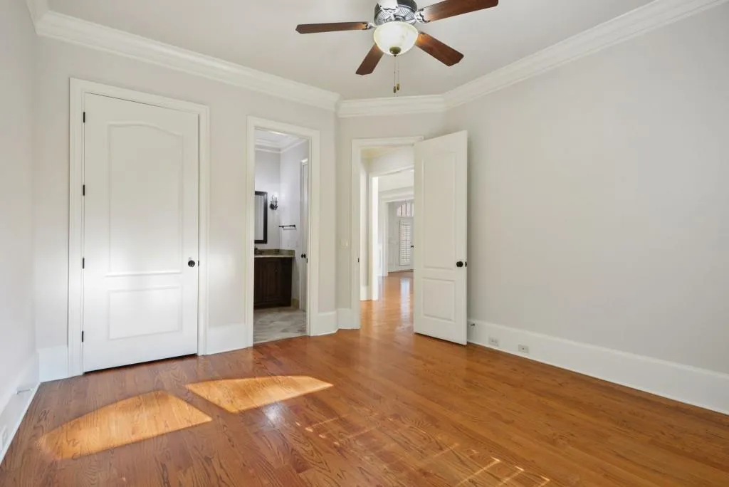 515 Long Glen Drive, Sandy Springs, Georgia 30327, 6 Bedrooms Bedrooms, ,4 BathroomsBathrooms,Residential,Sold,515 Long Glen Drive,7004632