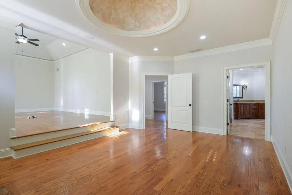 515 Long Glen Drive, Sandy Springs, Georgia 30327, 6 Bedrooms Bedrooms, ,4 BathroomsBathrooms,Residential,Sold,515 Long Glen Drive,7004632