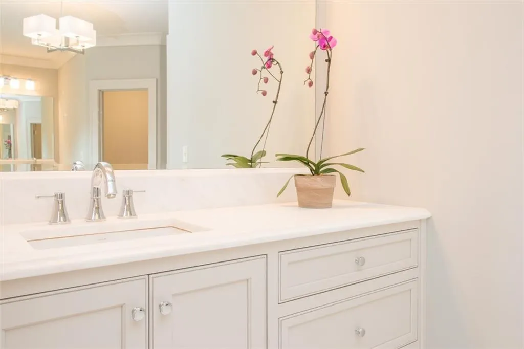 733 Glenairy Court Ne, Sandy Springs, Georgia 30328, 5 Bedrooms Bedrooms, ,5 BathroomsBathrooms,Residential,Sold,733 Glenairy Court Ne,5709883