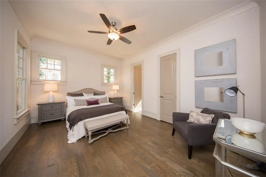 733 Glenairy Court Ne, Sandy Springs, Georgia 30328, 5 Bedrooms Bedrooms, ,5 BathroomsBathrooms,Residential,Sold,733 Glenairy Court Ne,5709883