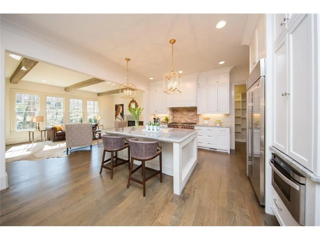 733 Glenairy Court Ne, Sandy Springs, Georgia 30328, 5 Bedrooms Bedrooms, ,5 BathroomsBathrooms,Residential,Sold,733 Glenairy Court Ne,5709883