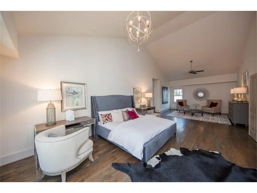 733 Glenairy Court Ne, Sandy Springs, Georgia 30328, 5 Bedrooms Bedrooms, ,5 BathroomsBathrooms,Residential,Sold,733 Glenairy Court Ne,5709883