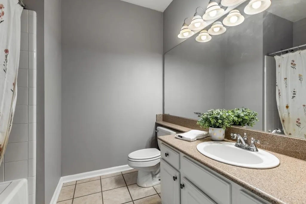 955 Juniper Street Ne Unit 4331, Atlanta, Georgia 30309, 2 Bedrooms Bedrooms, ,2 BathroomsBathrooms,Residential,For Sale,955 Juniper Street Ne Unit 4331,7514697