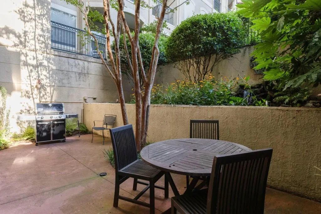 955 Juniper Street Ne Unit 4331, Atlanta, Georgia 30309, 2 Bedrooms Bedrooms, ,2 BathroomsBathrooms,Residential,For Sale,955 Juniper Street Ne Unit 4331,7514697