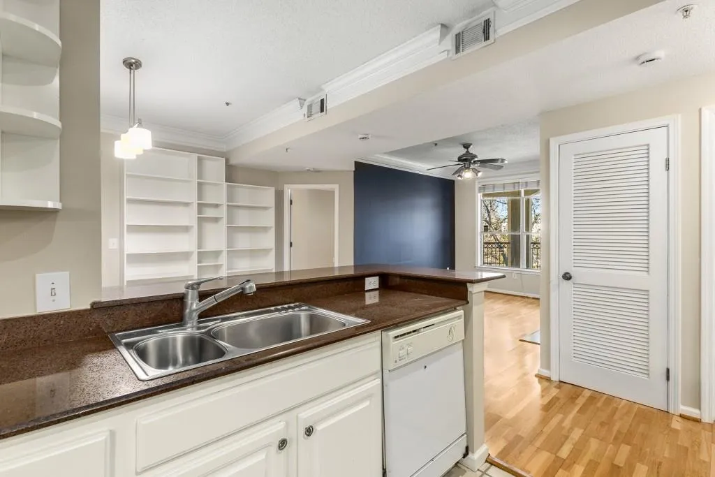 955 Juniper Street Ne Unit 4331, Atlanta, Georgia 30309, 2 Bedrooms Bedrooms, ,2 BathroomsBathrooms,Residential,For Sale,955 Juniper Street Ne Unit 4331,7514697