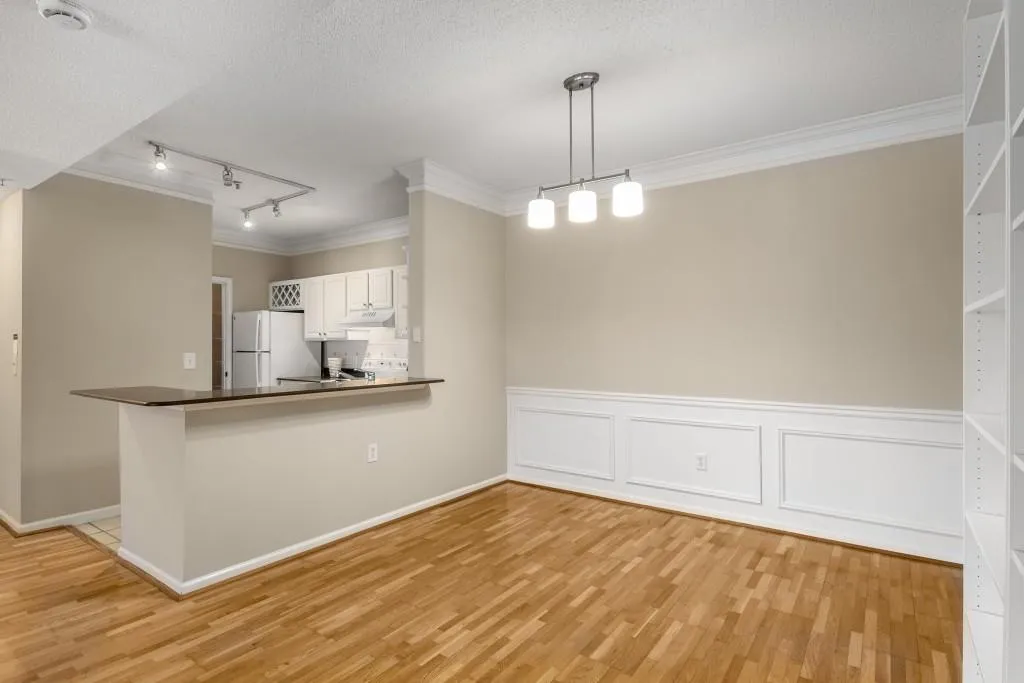 955 Juniper Street Ne Unit 4331, Atlanta, Georgia 30309, 2 Bedrooms Bedrooms, ,2 BathroomsBathrooms,Residential,For Sale,955 Juniper Street Ne Unit 4331,7514697