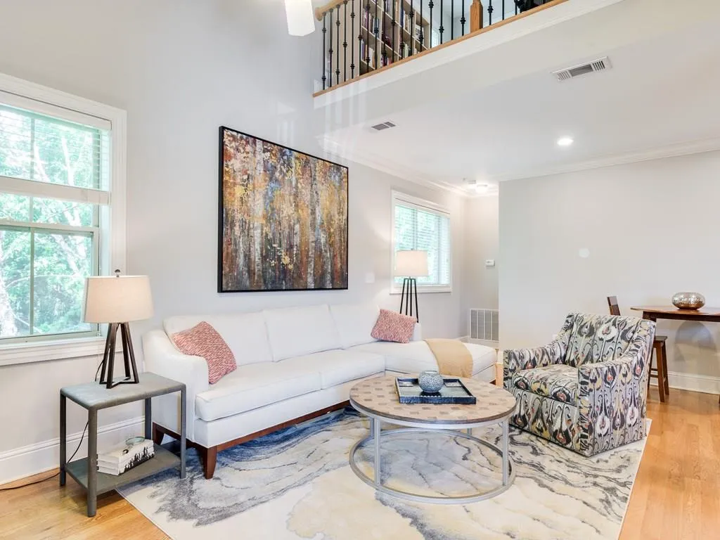 230 Le Gran Bend Ne Unit 230, Sandy Springs, Georgia 30328, 2 Bedrooms Bedrooms, ,2 BathroomsBathrooms,Residential,Sold,230 Le Gran Bend Ne Unit 230,5705156