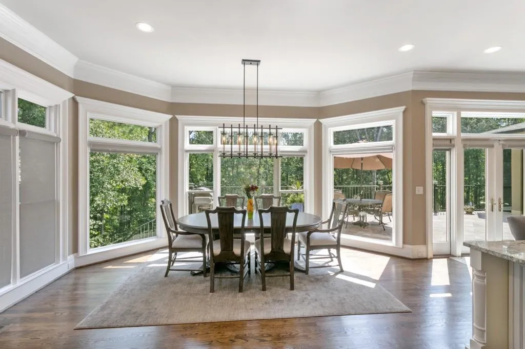 8325 Jett Ferry Road, Sandy Springs, Georgia 30350, 5 Bedrooms Bedrooms, ,4 BathroomsBathrooms,Residential,Sold,8325 Jett Ferry Road,6626685