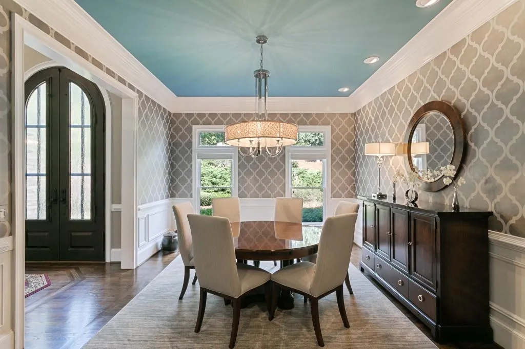 8325 Jett Ferry Road, Sandy Springs, Georgia 30350, 5 Bedrooms Bedrooms, ,4 BathroomsBathrooms,Residential,Sold,8325 Jett Ferry Road,6626685