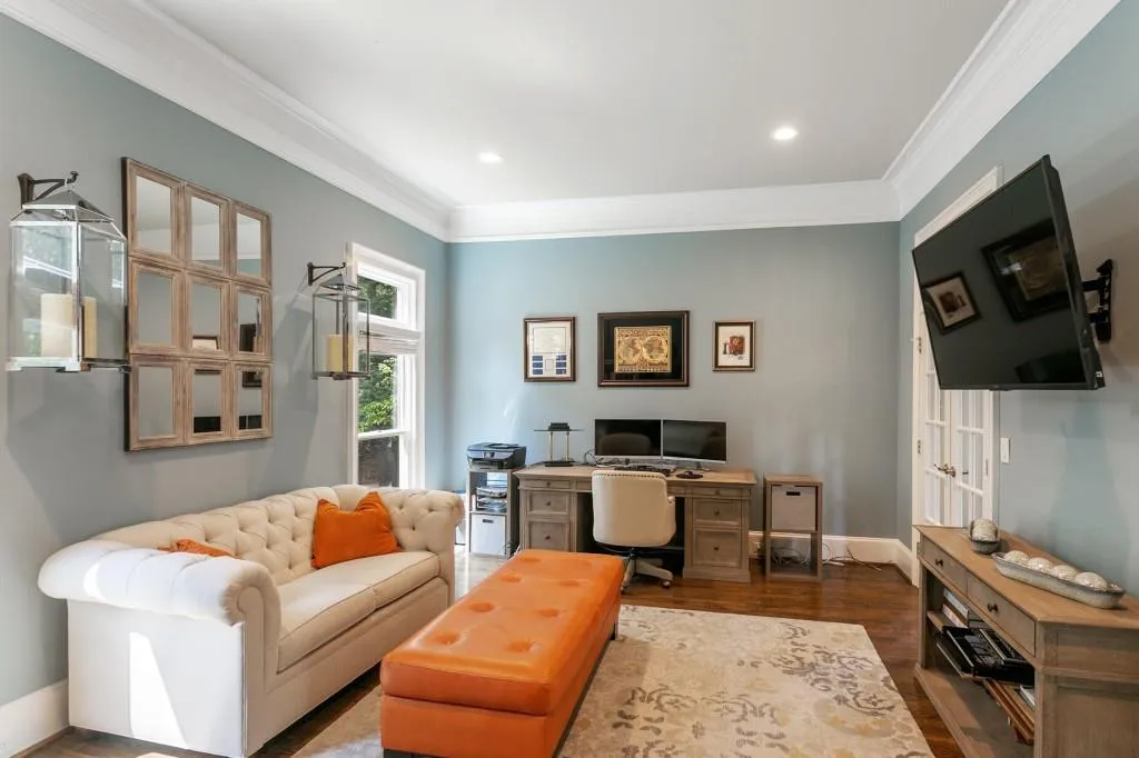 8325 Jett Ferry Road, Sandy Springs, Georgia 30350, 5 Bedrooms Bedrooms, ,4 BathroomsBathrooms,Residential,Sold,8325 Jett Ferry Road,6626685