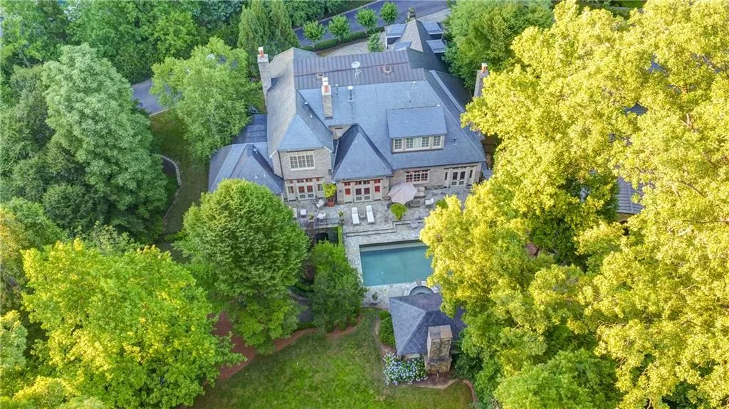 675 W Paces Ferry Road Nw, Atlanta, Georgia 30327, 5 Bedrooms Bedrooms, ,6 BathroomsBathrooms,Residential,Sold,675 W Paces Ferry Road Nw,5823666