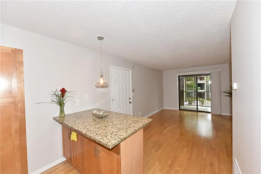 2657 Lenox Road Ne Unit 54, Atlanta, Georgia 30324, 1 Bedroom Bedrooms, ,1 BathroomBathrooms,Residential,Sold,2657 Lenox Road Ne Unit 54,5992540