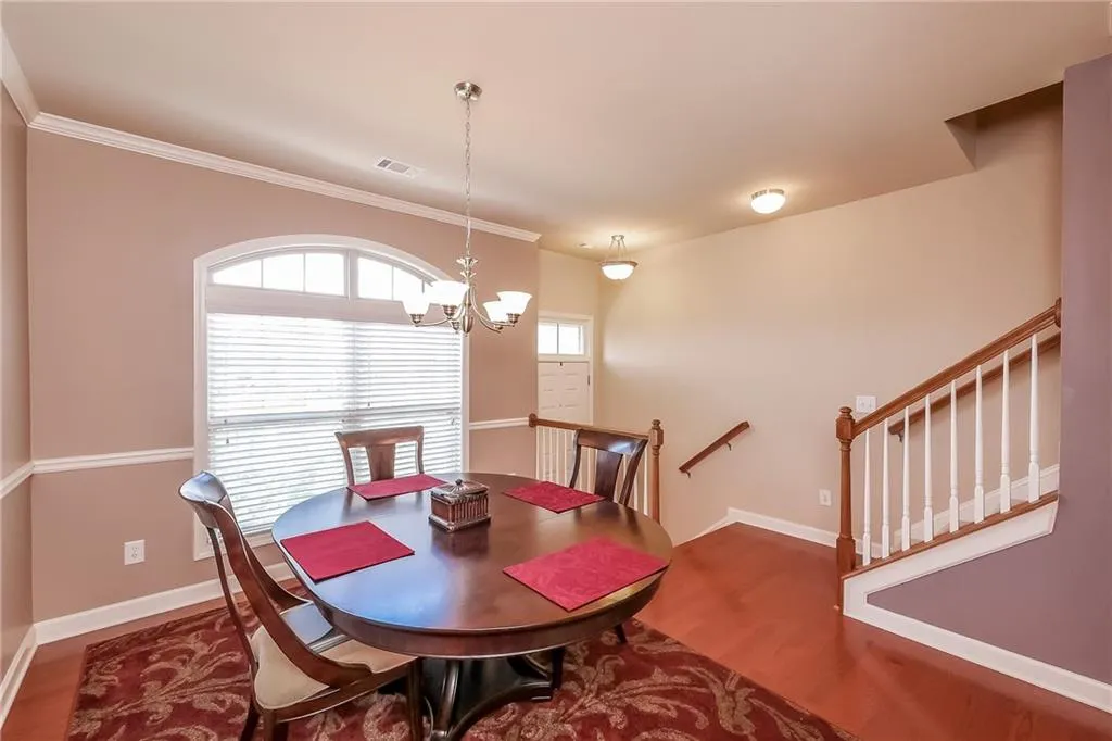 7170 Glisten Avenue, Sandy Springs, Georgia 30328, 3 Bedrooms Bedrooms, ,3 BathroomsBathrooms,Residential,Sold,7170 Glisten Avenue,5756403