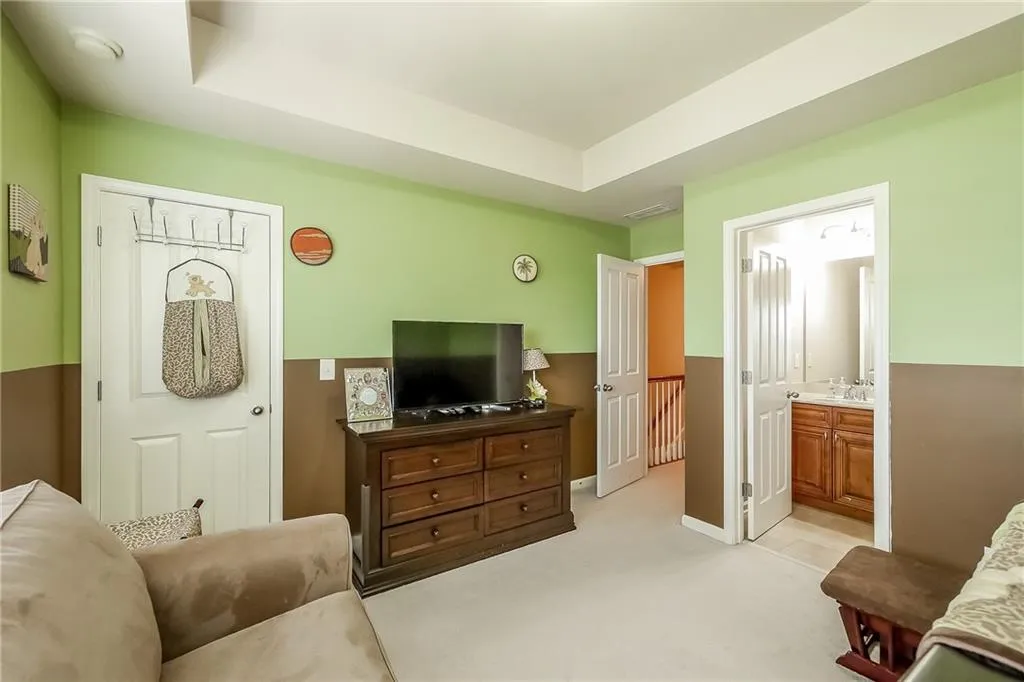 7170 Glisten Avenue, Sandy Springs, Georgia 30328, 3 Bedrooms Bedrooms, ,3 BathroomsBathrooms,Residential,Sold,7170 Glisten Avenue,5756403