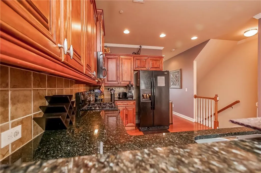 7170 Glisten Avenue, Sandy Springs, Georgia 30328, 3 Bedrooms Bedrooms, ,3 BathroomsBathrooms,Residential,Sold,7170 Glisten Avenue,5756403