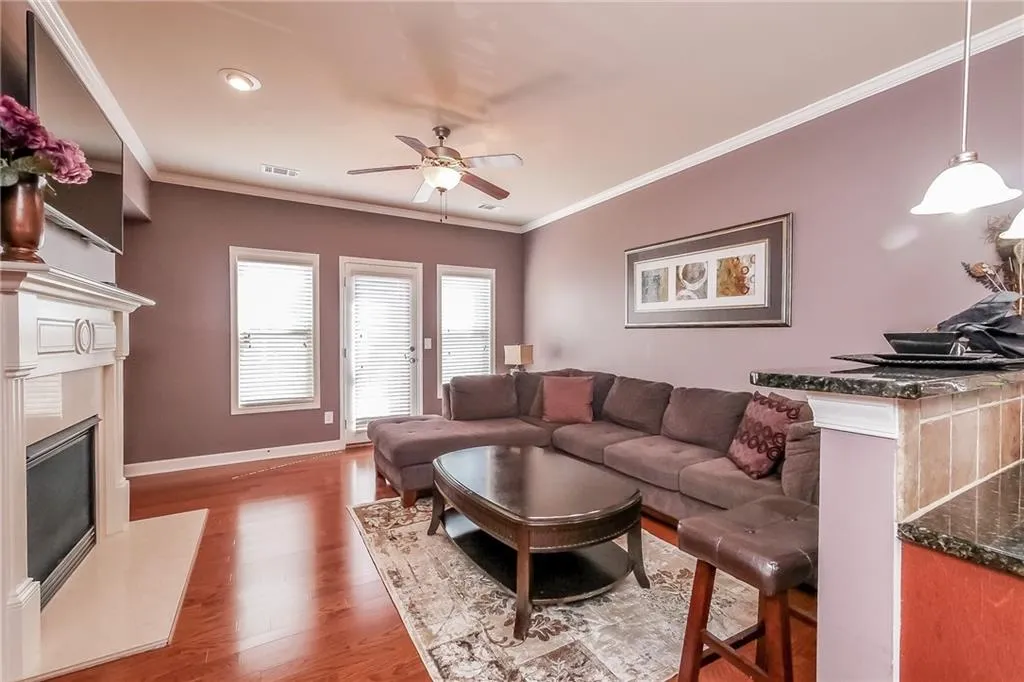 7170 Glisten Avenue, Sandy Springs, Georgia 30328, 3 Bedrooms Bedrooms, ,3 BathroomsBathrooms,Residential,Sold,7170 Glisten Avenue,5756403