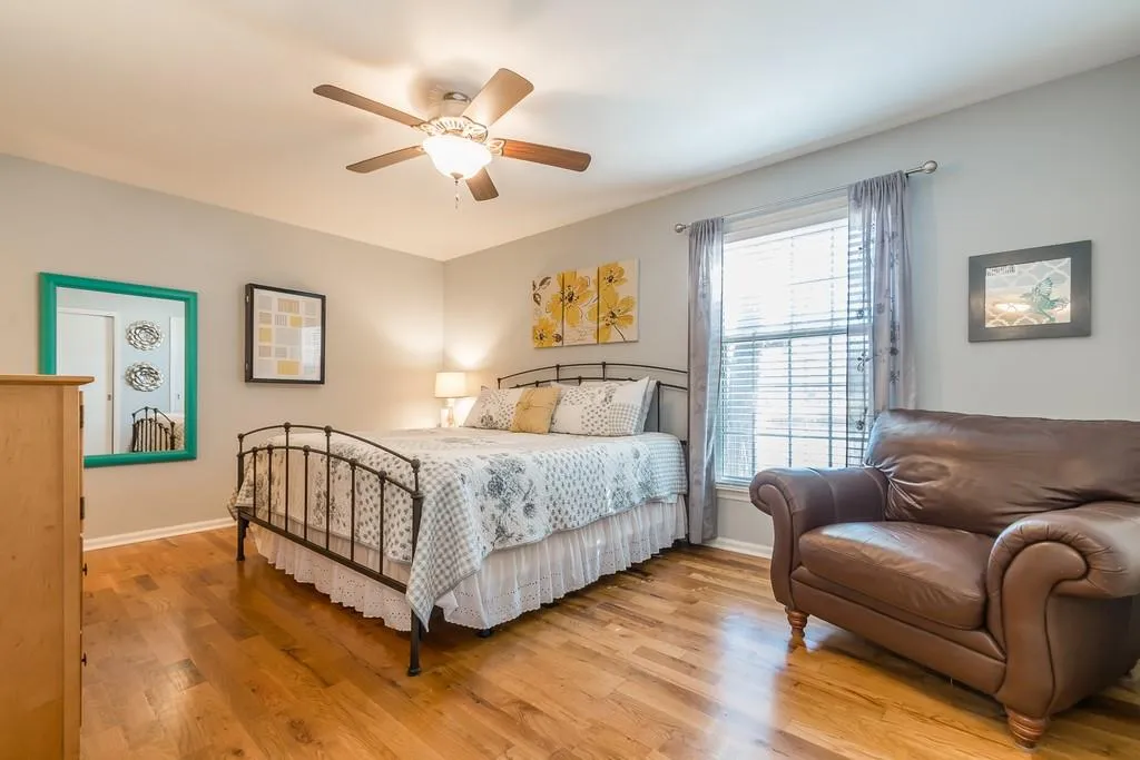 6700 Roswell Road Unit 28f, Sandy Springs, Georgia 30328, 2 Bedrooms Bedrooms, ,2 BathroomsBathrooms,Residential,Sold,6700 Roswell Road Unit 28f,6515846