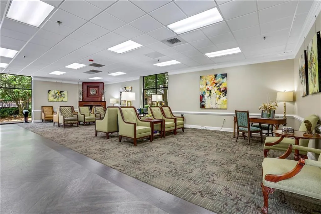 300 Johnson Ferry Road Ne Unit B902, Atlanta, Georgia 30328, 1 Bedroom Bedrooms, ,1 BathroomBathrooms,Residential,For Sale,300 Johnson Ferry Road Ne Unit B902,7708320