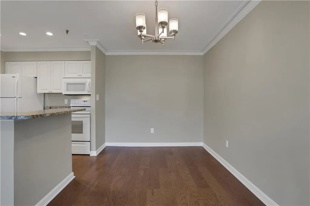300 Johnson Ferry Road Ne Unit B902, Atlanta, Georgia 30328, 1 Bedroom Bedrooms, ,1 BathroomBathrooms,Residential,For Sale,300 Johnson Ferry Road Ne Unit B902,7708320