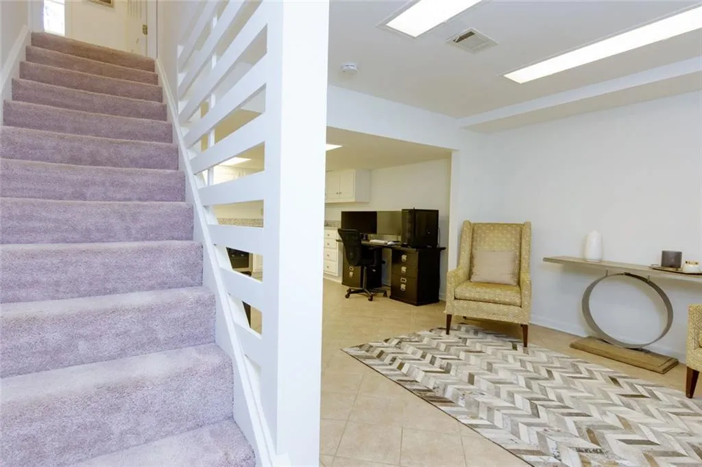 Steps down to Terrace Level