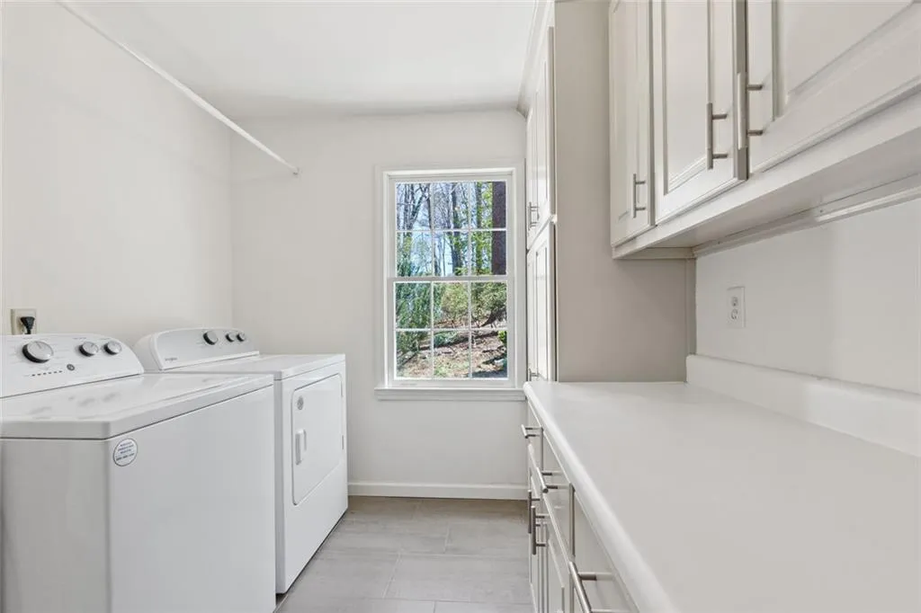 Laundry / Mud Room