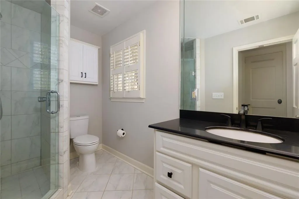 Upstairs Full Bathroom with Shower