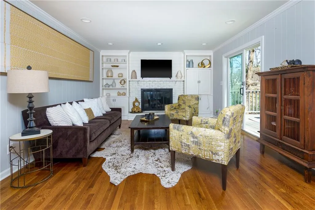 1275 Ne Old Woodbine Road Ne, Atlanta, Georgia 30319, 5 Bedrooms Bedrooms, ,4 BathroomsBathrooms,Residential,Sold,1275 Ne Old Woodbine Road Ne,7546388