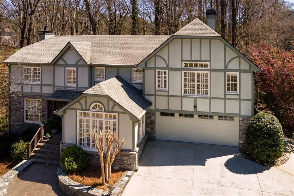 Front Exterior of Property with Double garage
