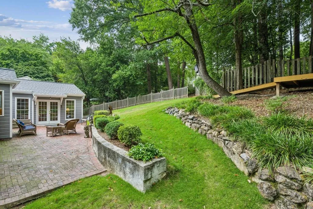 747 Channing Drive Nw, Atlanta, Georgia 30318, 3 Bedrooms Bedrooms, ,2 BathroomsBathrooms,Residential,For Sale,747 Channing Drive Nw,7601084