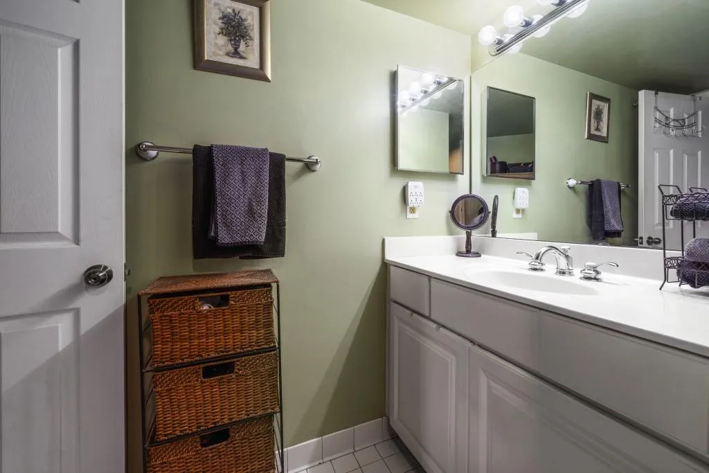 795 Hammond Drive Unit 405, Sandy Springs, Georgia 30328, 1 Bedroom Bedrooms, ,1 BathroomBathrooms,Residential,Sold,795 Hammond Drive Unit 405,6888647