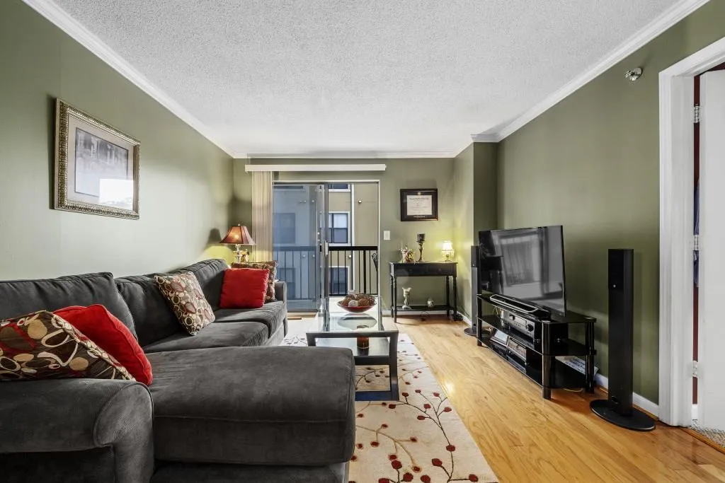 795 Hammond Drive Unit 405, Sandy Springs, Georgia 30328, 1 Bedroom Bedrooms, ,1 BathroomBathrooms,Residential,Sold,795 Hammond Drive Unit 405,6888647