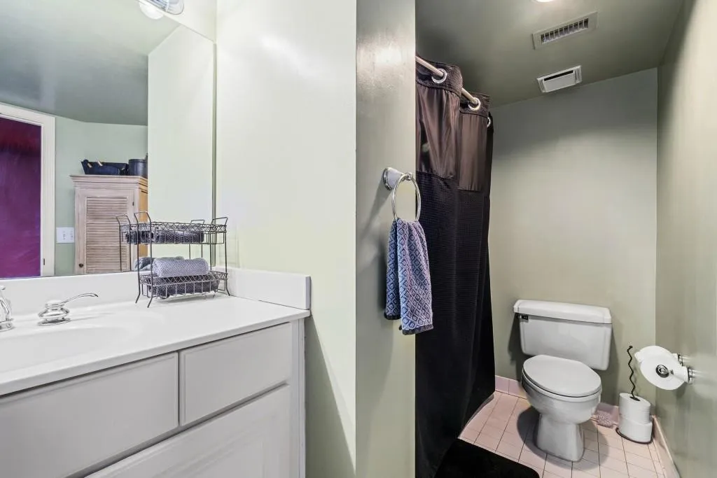 795 Hammond Drive Unit 405, Sandy Springs, Georgia 30328, 1 Bedroom Bedrooms, ,1 BathroomBathrooms,Residential,Sold,795 Hammond Drive Unit 405,6888647