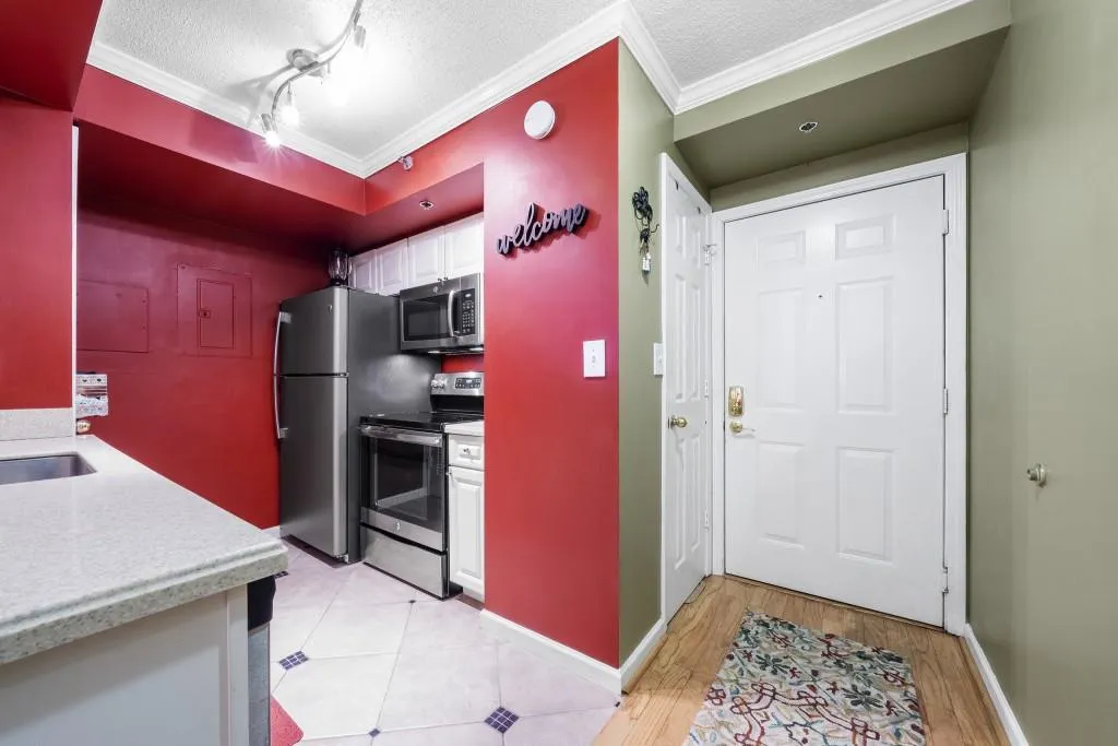 795 Hammond Drive Unit 405, Sandy Springs, Georgia 30328, 1 Bedroom Bedrooms, ,1 BathroomBathrooms,Residential,Sold,795 Hammond Drive Unit 405,6888647