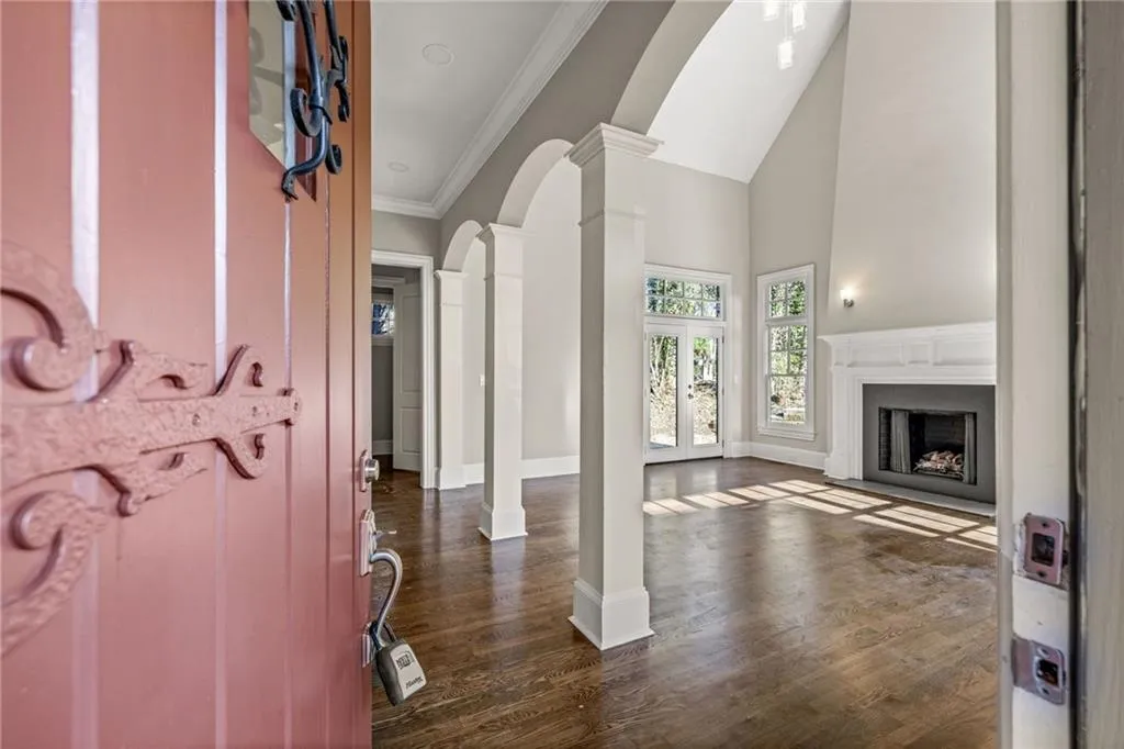 580 Cliftwood Court, Sandy Springs, Georgia 30328, 4 Bedrooms Bedrooms, ,4 BathroomsBathrooms,Residential,Sold,580 Cliftwood Court,7160404