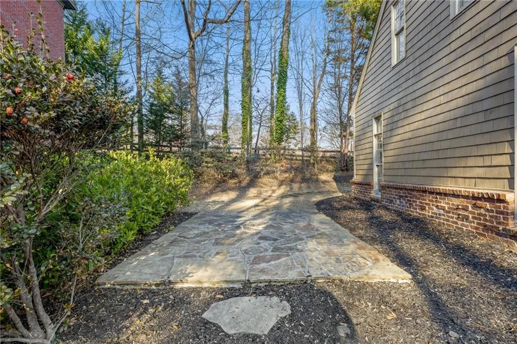 580 Cliftwood Court, Sandy Springs, Georgia 30328, 4 Bedrooms Bedrooms, ,4 BathroomsBathrooms,Residential,Sold,580 Cliftwood Court,7160404
