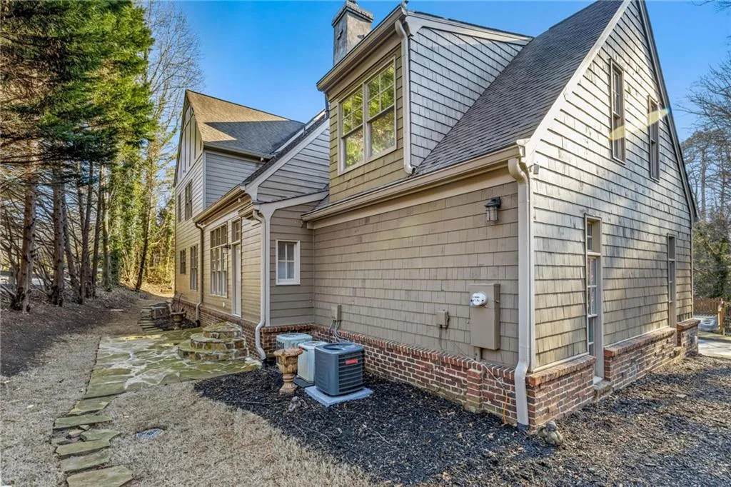 580 Cliftwood Court, Sandy Springs, Georgia 30328, 4 Bedrooms Bedrooms, ,4 BathroomsBathrooms,Residential,Sold,580 Cliftwood Court,7160404