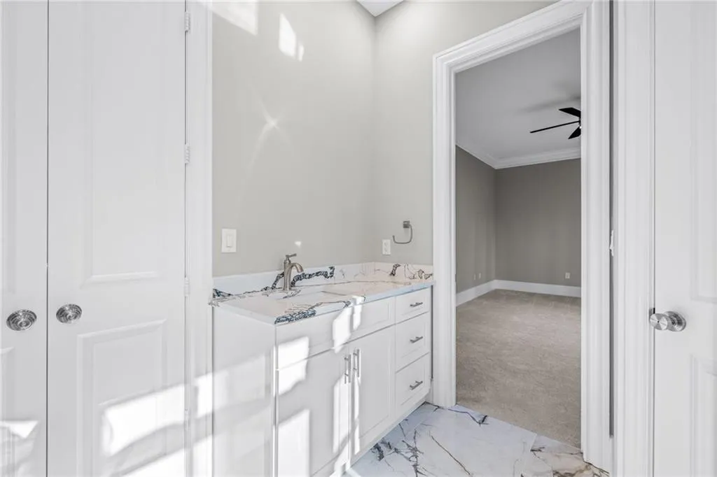 580 Cliftwood Court, Sandy Springs, Georgia 30328, 4 Bedrooms Bedrooms, ,4 BathroomsBathrooms,Residential,Sold,580 Cliftwood Court,7160404