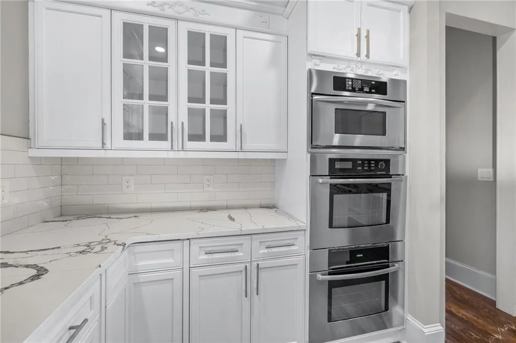 580 Cliftwood Court, Sandy Springs, Georgia 30328, 4 Bedrooms Bedrooms, ,4 BathroomsBathrooms,Residential,Sold,580 Cliftwood Court,7160404