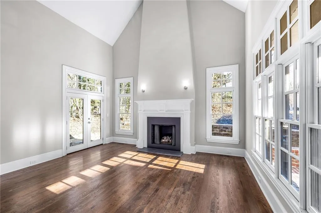 580 Cliftwood Court, Sandy Springs, Georgia 30328, 4 Bedrooms Bedrooms, ,4 BathroomsBathrooms,Residential,Sold,580 Cliftwood Court,7160404