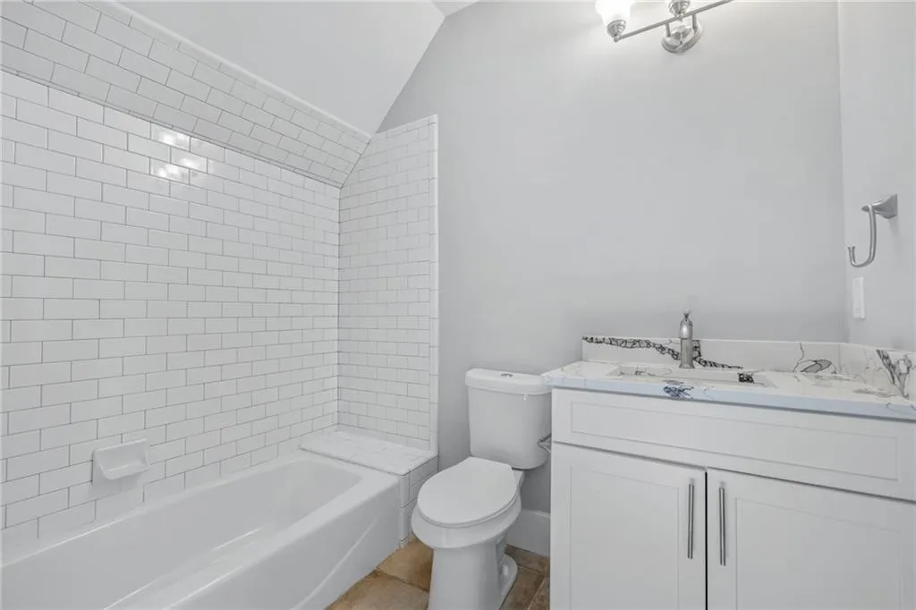 580 Cliftwood Court, Sandy Springs, Georgia 30328, 4 Bedrooms Bedrooms, ,4 BathroomsBathrooms,Residential,Sold,580 Cliftwood Court,7160404