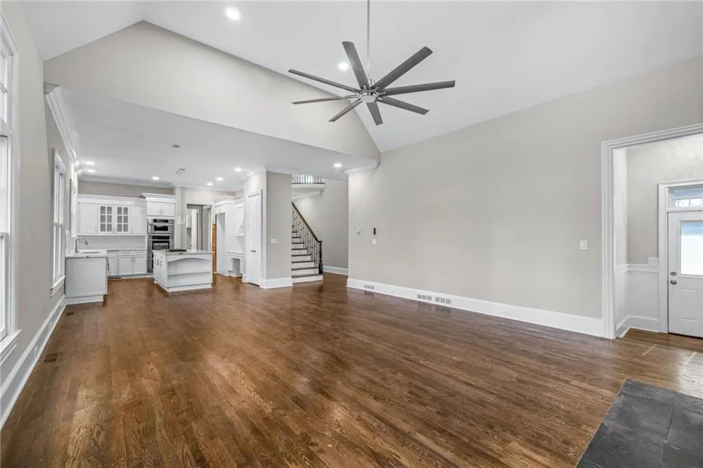 580 Cliftwood Court, Sandy Springs, Georgia 30328, 4 Bedrooms Bedrooms, ,4 BathroomsBathrooms,Residential,Sold,580 Cliftwood Court,7160404