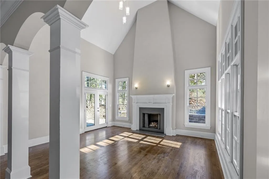 580 Cliftwood Court, Sandy Springs, Georgia 30328, 4 Bedrooms Bedrooms, ,4 BathroomsBathrooms,Residential,Sold,580 Cliftwood Court,7160404