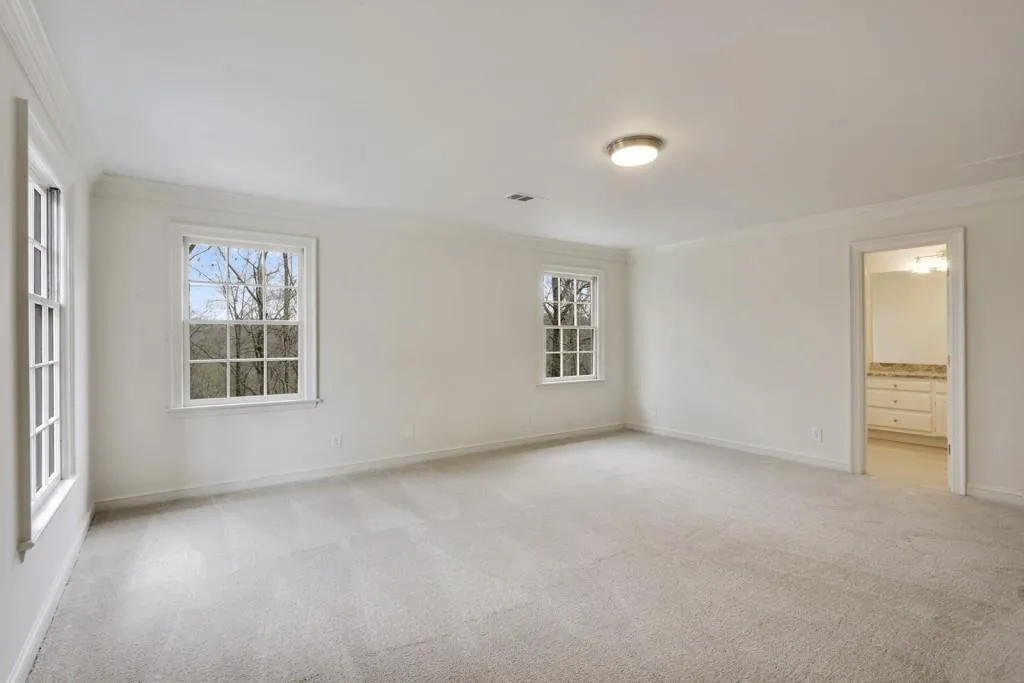 3000 River North Parkway, Sandy Springs, Georgia 30328, 5 Bedrooms Bedrooms, ,4 BathroomsBathrooms,Residential,Sold,3000 River North Parkway,5984336