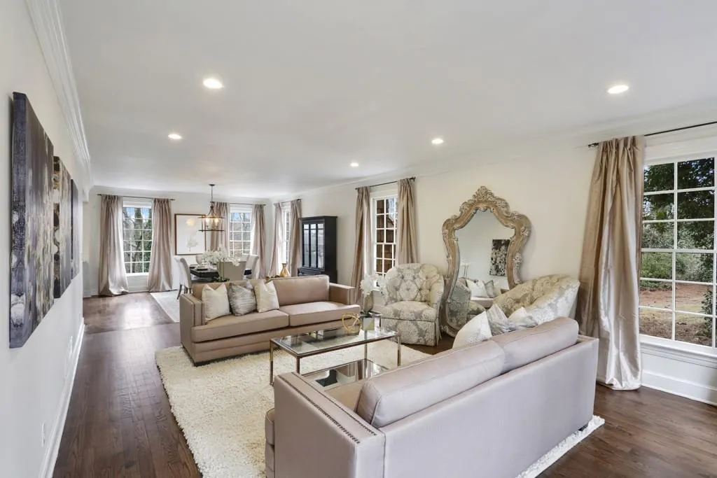 3000 River North Parkway, Sandy Springs, Georgia 30328, 5 Bedrooms Bedrooms, ,4 BathroomsBathrooms,Residential,Sold,3000 River North Parkway,5984336